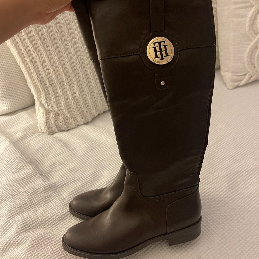 Tommy Hilfiger Boots size 5.5